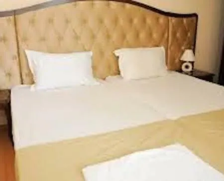 Mida 3* Napospart